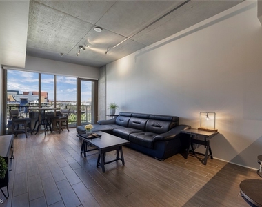 353 E Bonneville Avenue - Photo Thumbnail 35