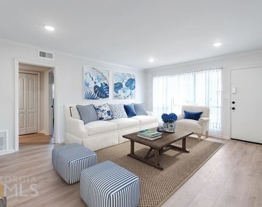 1135 Woodland Avenue Ne - Photo Thumbnail 3