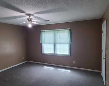 4353 Barrington Place - Photo Thumbnail 6