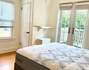 217 Elberon Boulevard - Photo Thumbnail 5