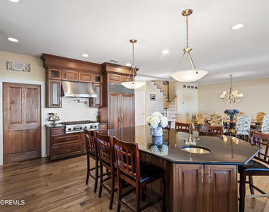 38 Ocean Avenue - Photo Thumbnail 11
