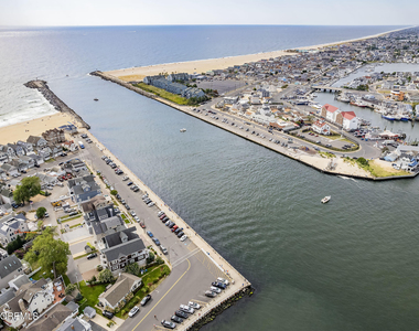 38 Ocean Avenue - Photo Thumbnail 41