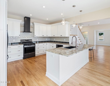 3 Grant Avenue - Photo Thumbnail 3
