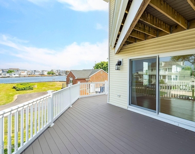 3 Grant Avenue - Photo Thumbnail 7