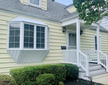 312 Salem Avenue - Photo Thumbnail 1