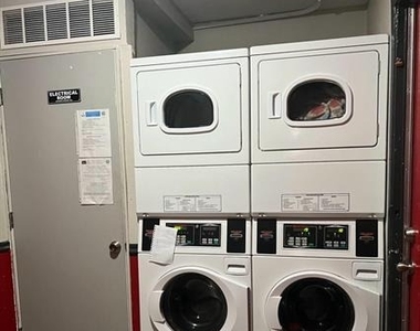 2425 Parkside - Photo Thumbnail 6