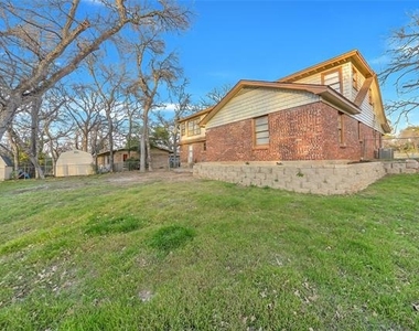 828 S Collins Street - Photo Thumbnail 35