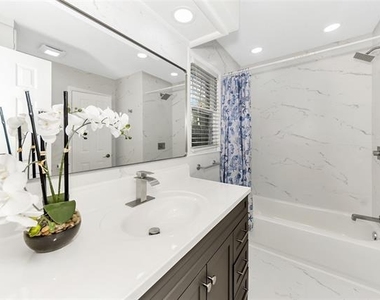 828 S Collins Street - Photo Thumbnail 17