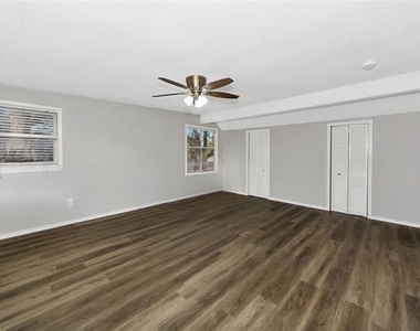 828 S Collins Street - Photo Thumbnail 29