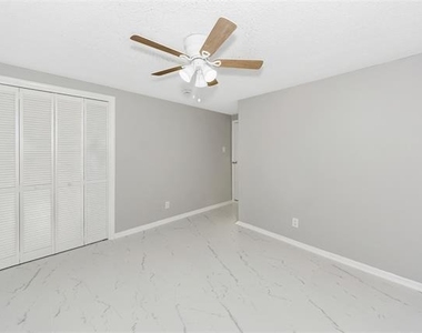 828 S Collins Street - Photo Thumbnail 31