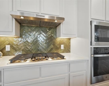 3003 Wind Knot Way - Photo Thumbnail 15