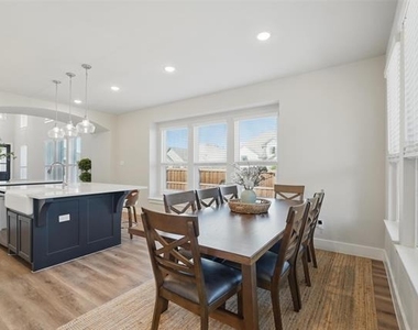 3003 Wind Knot Way - Photo Thumbnail 17