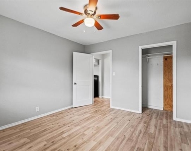 701 W Hull Street - Photo Thumbnail 10