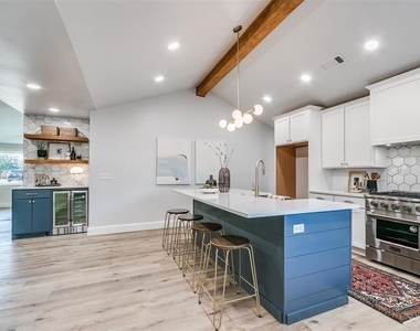 2101 Nw 60th Street - Photo Thumbnail 10