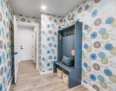 2101 Nw 60th Street - Photo Thumbnail 16