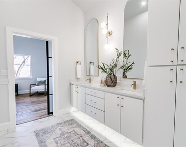 2101 Nw 60th Street - Photo Thumbnail 23