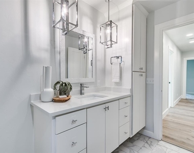 2101 Nw 60th Street - Photo Thumbnail 30