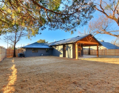 2101 Nw 60th Street - Photo Thumbnail 32