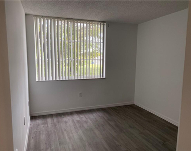 12112 Saint Andrews Place - Photo Thumbnail 18