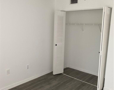 12112 Saint Andrews Place - Photo Thumbnail 19