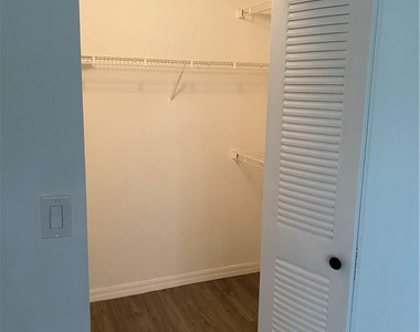12112 Saint Andrews Place - Photo Thumbnail 13