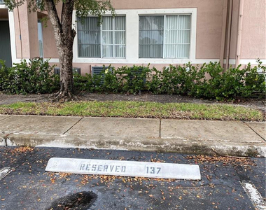 12112 Saint Andrews Place - Photo Thumbnail 50