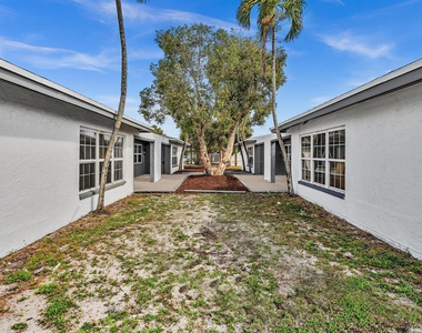 5748 Nw 27th Court - Photo Thumbnail 5