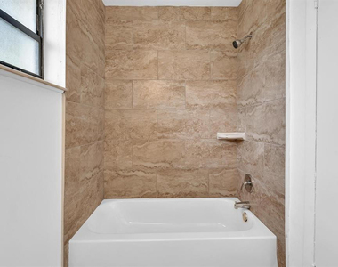 5748 Nw 27th Court - Photo Thumbnail 6