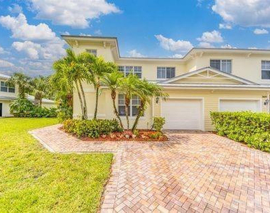 2601 Creekside Drive - Photo Thumbnail 1