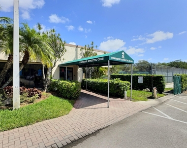 3831 Cocoplum Circle - Photo Thumbnail 28