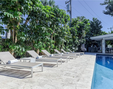 1800 Se Admirals Way - Photo Thumbnail 45