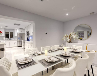 1800 Se Admirals Way - Photo Thumbnail 15