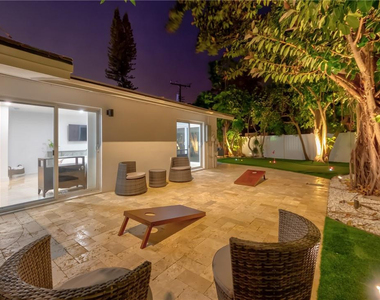 1800 Se Admirals Way - Photo Thumbnail 52