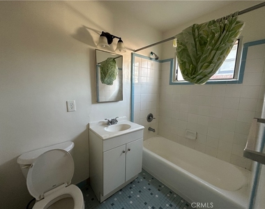 253 E Villa Street - Photo Thumbnail 5