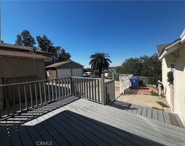 609 Camulos Street - Photo Thumbnail 10