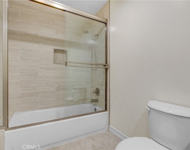 4949 Genesta Avenue - Photo Thumbnail 27