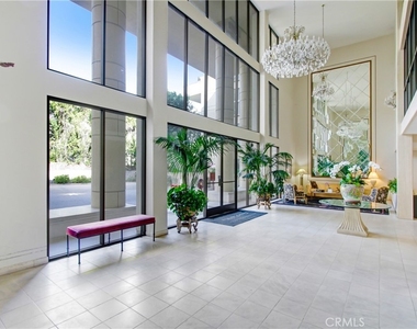 4949 Genesta Avenue - Photo Thumbnail 29