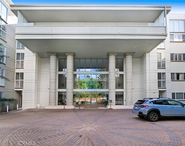 4949 Genesta Avenue - Photo Thumbnail 5
