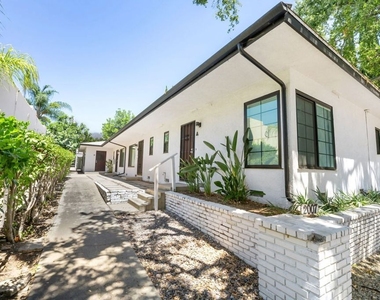 2007 E Villa Street - Photo Thumbnail 2