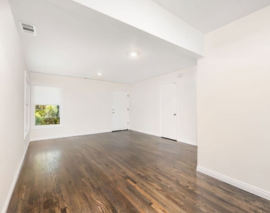 2007 E Villa Street - Photo Thumbnail 5