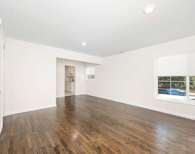 2007 E Villa Street - Photo Thumbnail 4