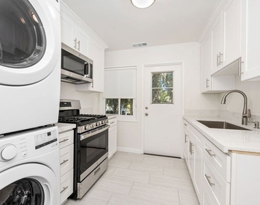 2007 E Villa Street - Photo Thumbnail 8