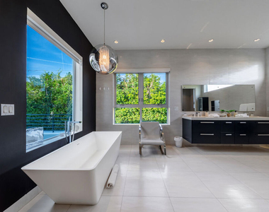 6359 Colgate Ave - Photo Thumbnail 14