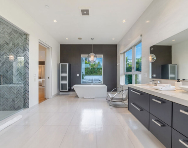 6359 Colgate Ave - Photo Thumbnail 15
