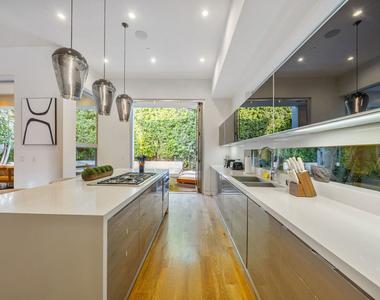 6359 Colgate Ave - Photo Thumbnail 9