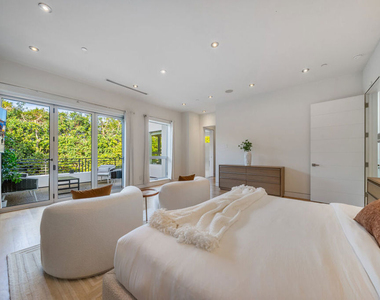 6359 Colgate Ave - Photo Thumbnail 13