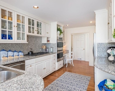 7337 Olivetas Ave - Photo Thumbnail 7