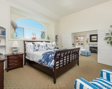 7337 Olivetas Ave - Photo Thumbnail 14