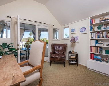 7337 Olivetas Ave - Photo Thumbnail 15