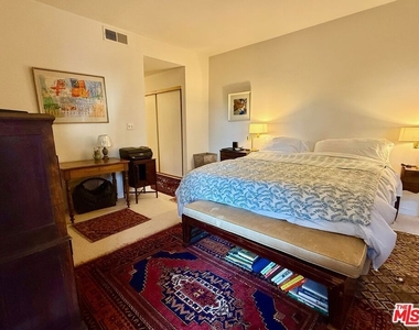 637 Wilcox Avenue - Photo Thumbnail 16